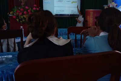 Tập huấn HỌC THÔNG QUA CHƠI tại trường